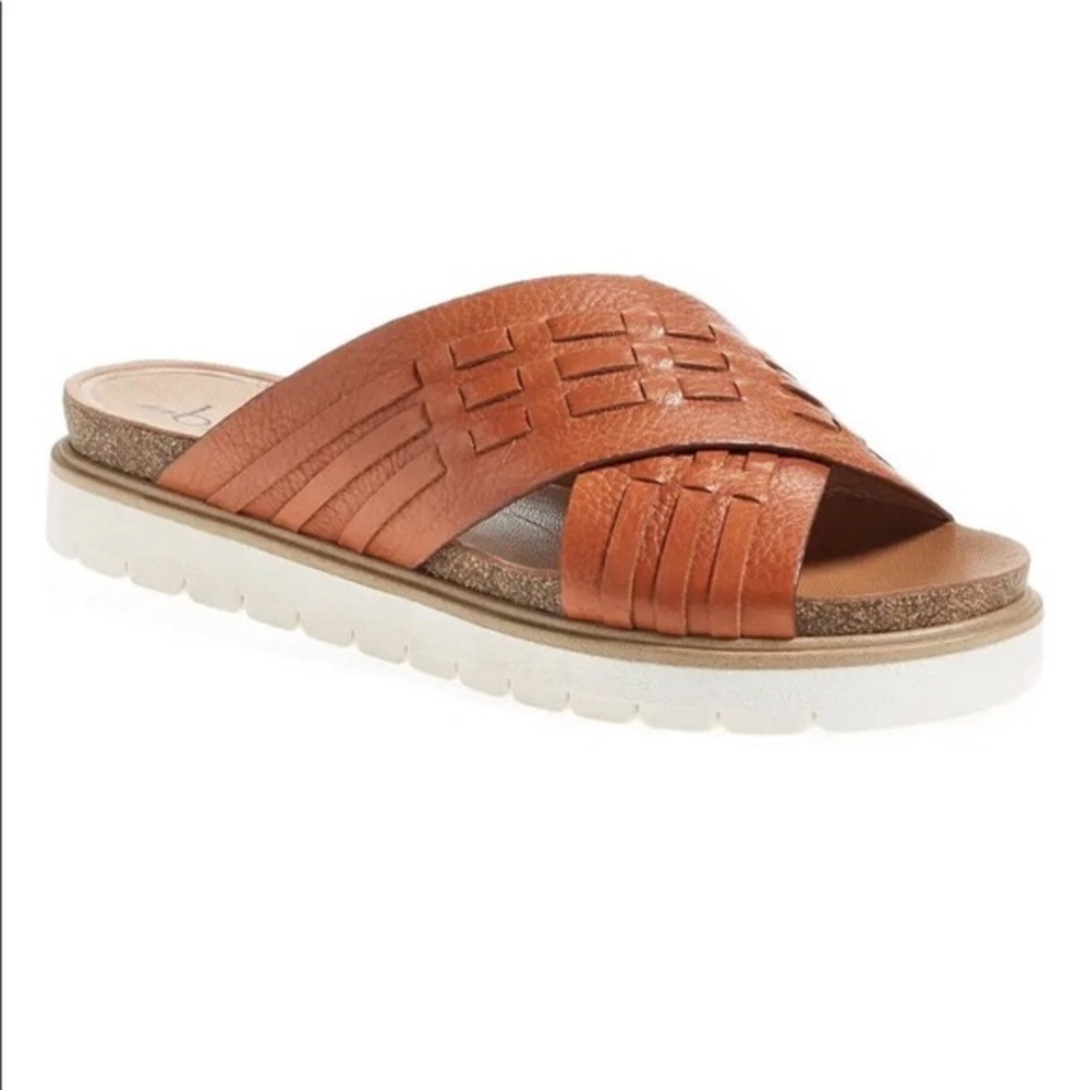 VINTAGE Biala Joanie Woven Cross Strap Leather Platform Sandals
